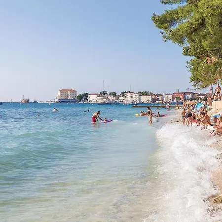 Awesome In Feriehus Poreč