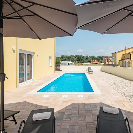 Amazing In With Outdoor Swimming Pool Porec