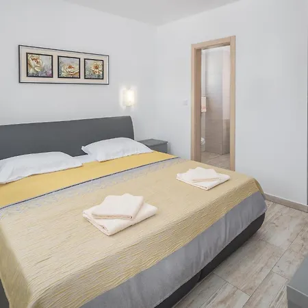 Holiday home Amazing In With Outdoor Swimming Pool Porec